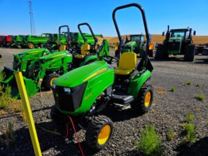John Deere 1023E
