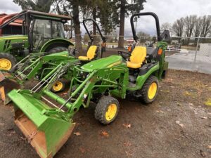 John Deere 2025R