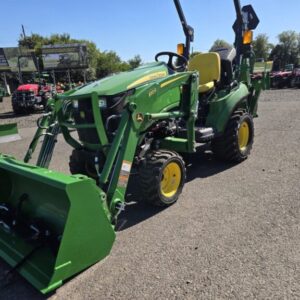 John Deere 1023E