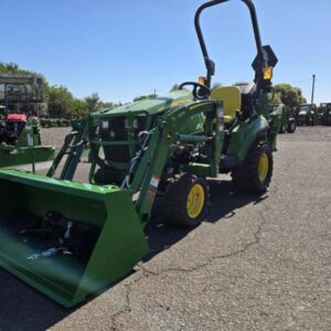 John Deere 1023E