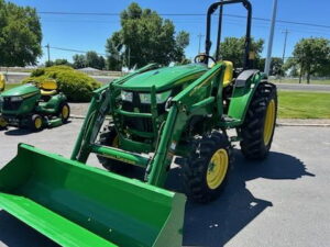 John Deere 4066M