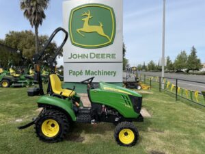 John Deere 1023E