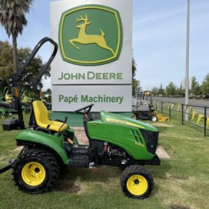 John Deere 1023E