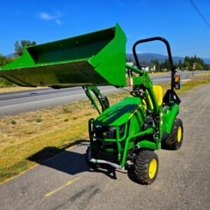 John Deere 1023E