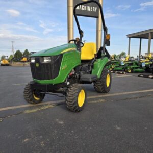 John Deere 1023E