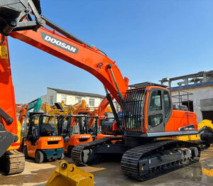 Mini excavadora Doosan DX 300 LC - 9 C