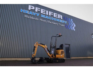 Mini excavadora CAT 300.9D nueva, con inspección válida y garantía. Acoplador hidráulico rápido.