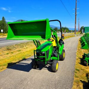 John Deere 1023E